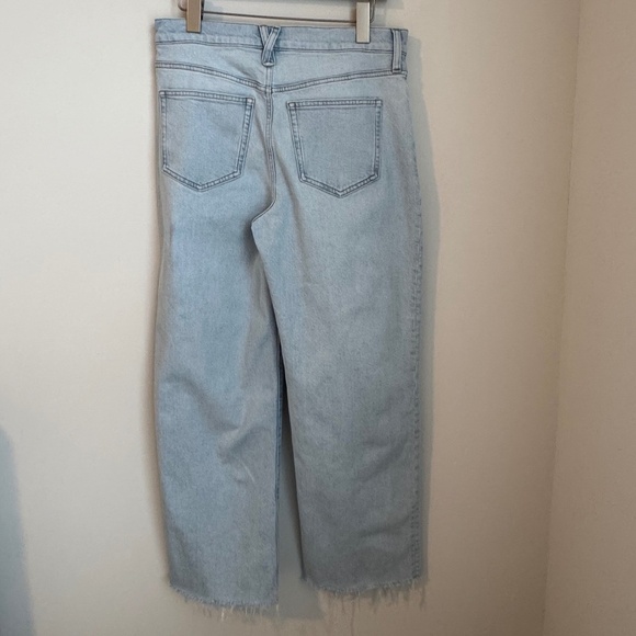Worn Once  Petite Slim Wide- Leg jean with button fly in all-day stretch SZ 29 P - Picture 3 of 7